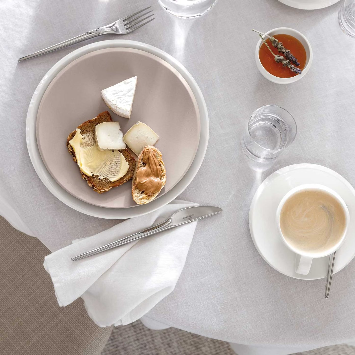 NewMoon Beige Salad Plate, 24cm