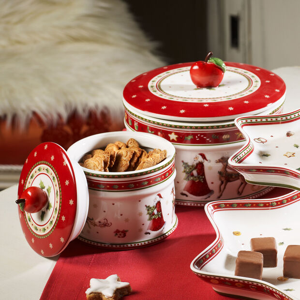 Winter Bakery Delight Pastry Box Large