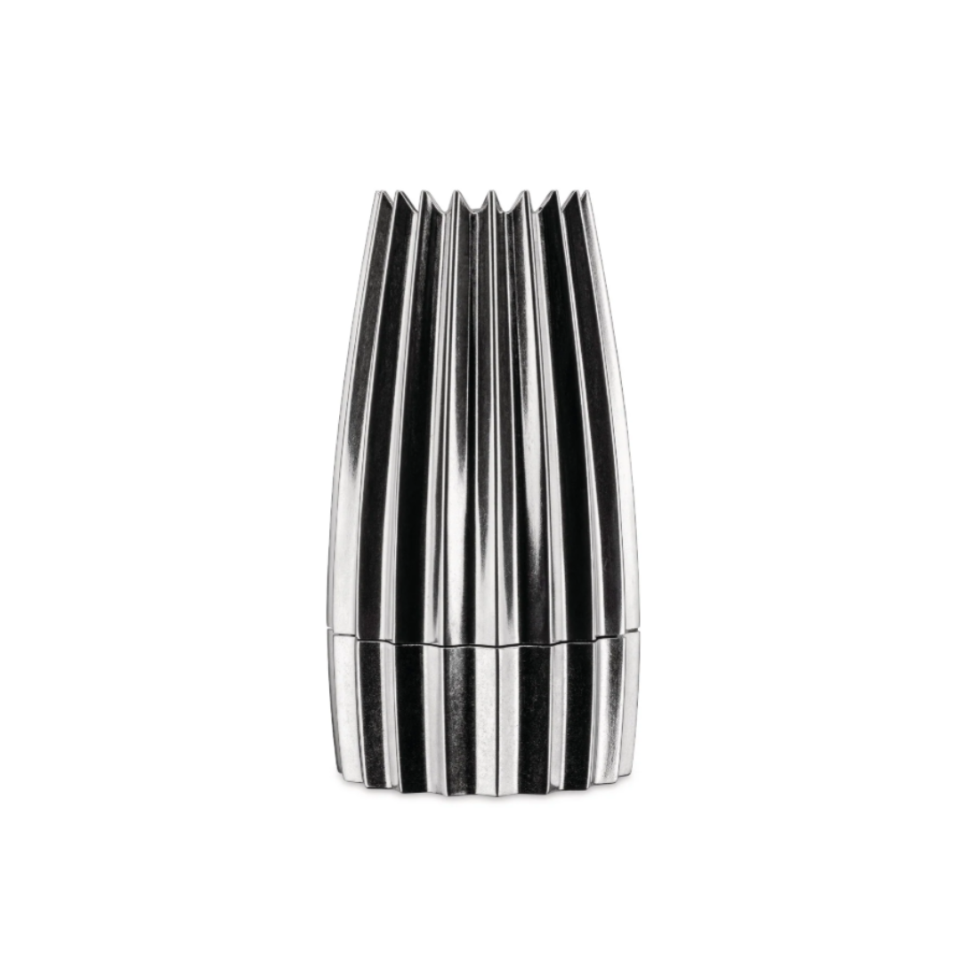 Pepper, salt and spice mill