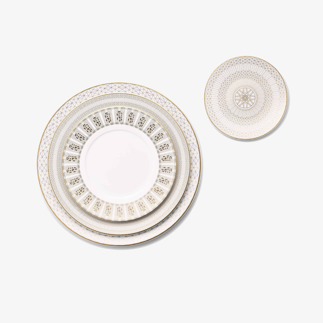 Arcadia Gold & Platinum Bread Plate