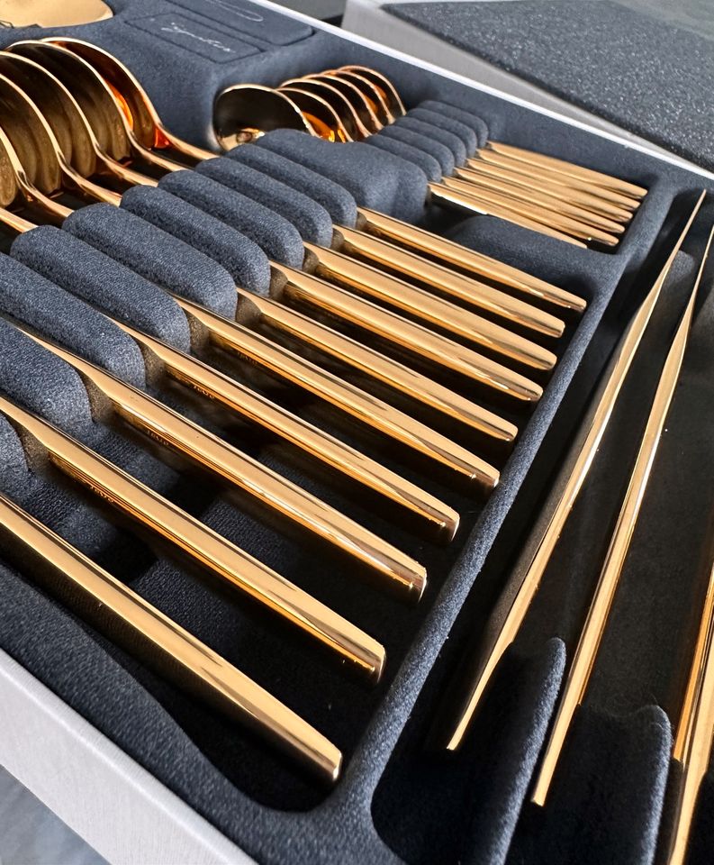 MetroChic D'Or Cutlery set
