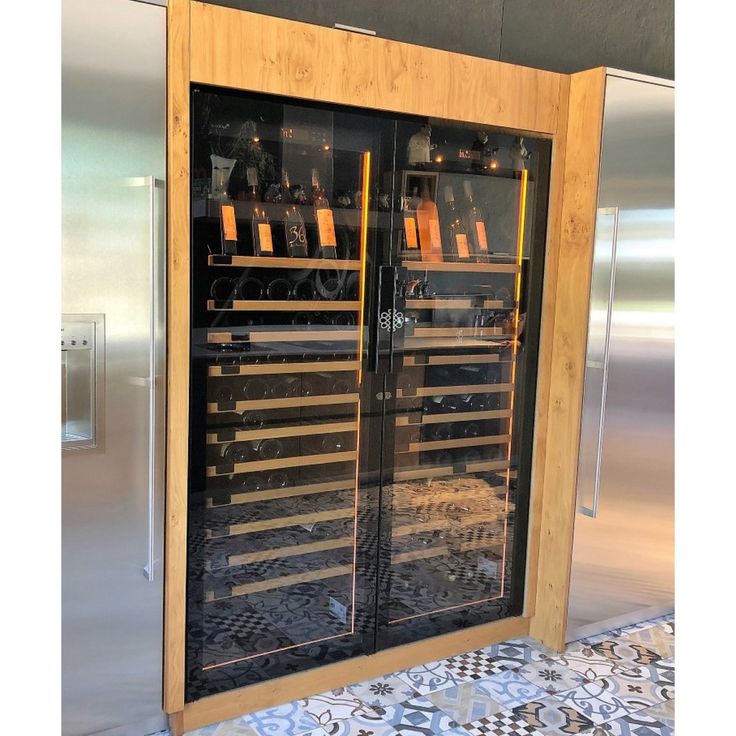 V-Revel-L/ Full Glass Door