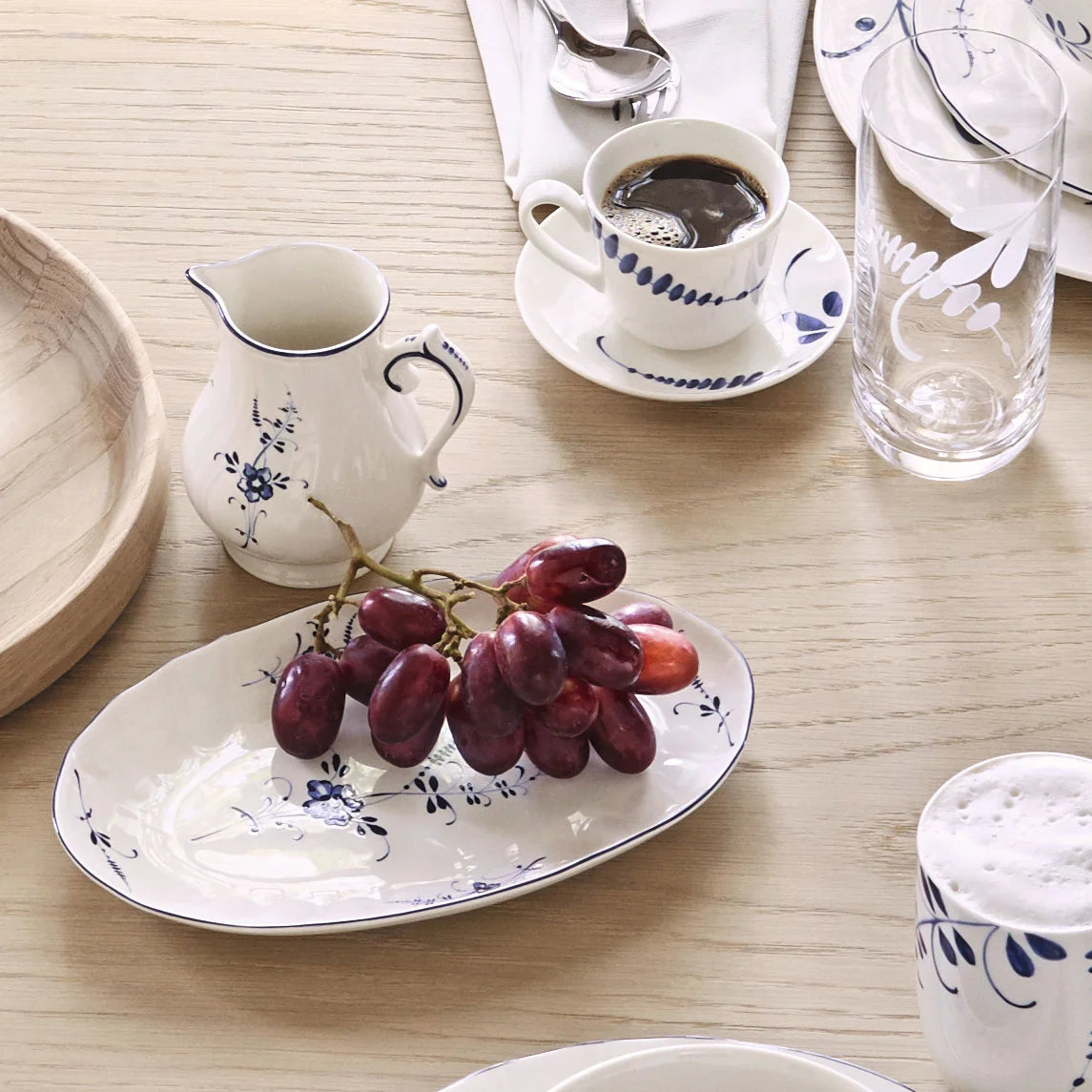 Old Luxembourg Pickle dish