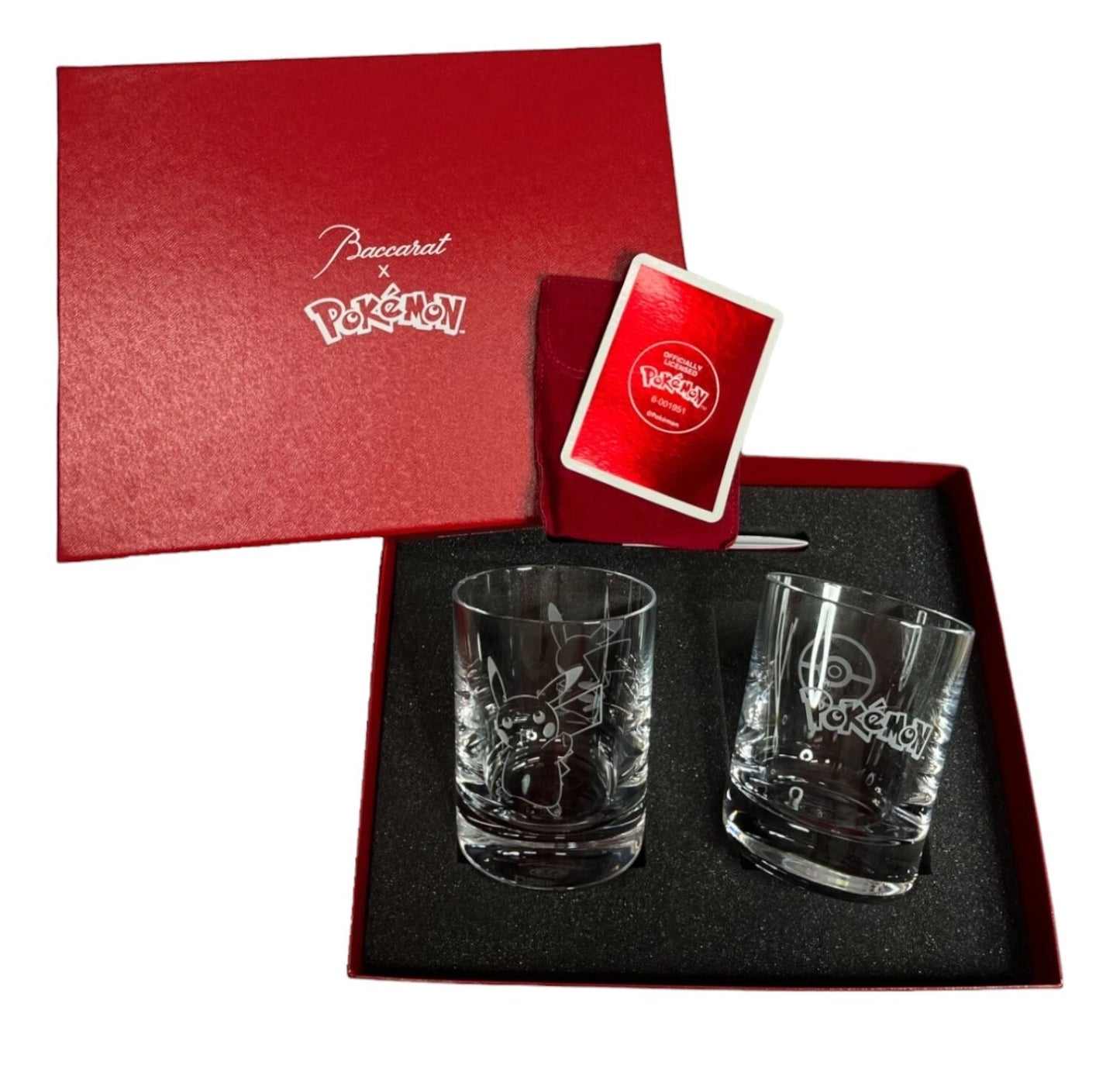 Pokémon Ball Tumbler Pikachu Set