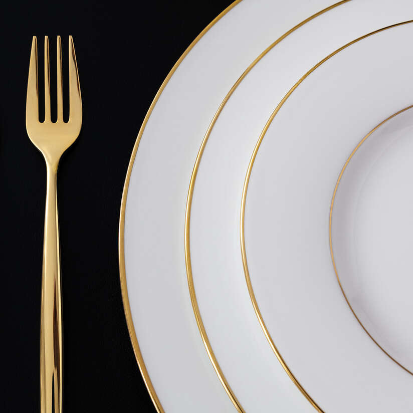 Anmut Gold Round Platter