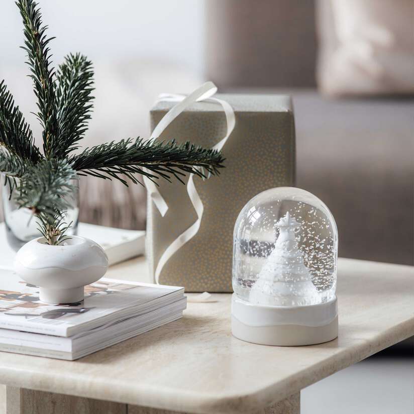 Winter Glow Snow globe