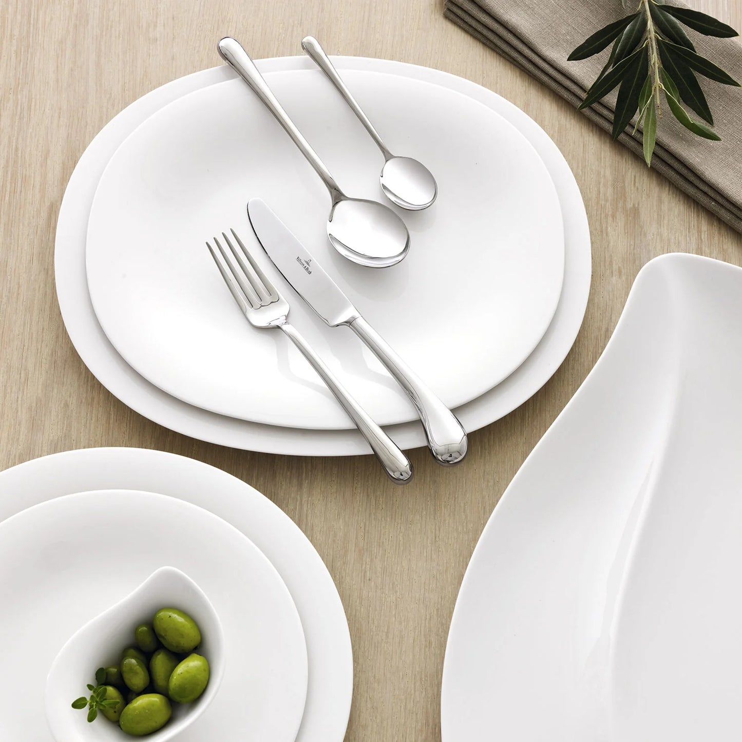 New Cottage Basic Oval salad plate