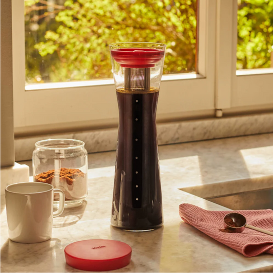 Mazagran: Cold brew coffee carafe, Red