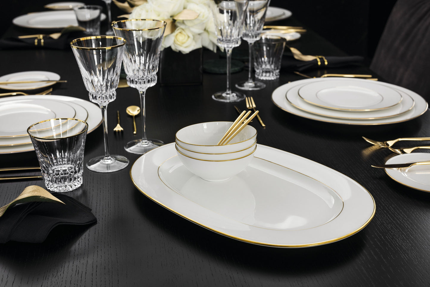 Anmut Gold Dinnerware Set