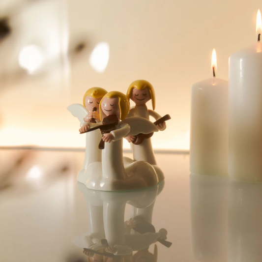 Do, Re, Mi Figurine in porcelain.