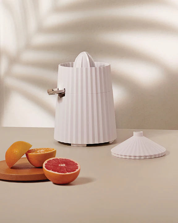 Plissé Electric Citrus Juicer, White