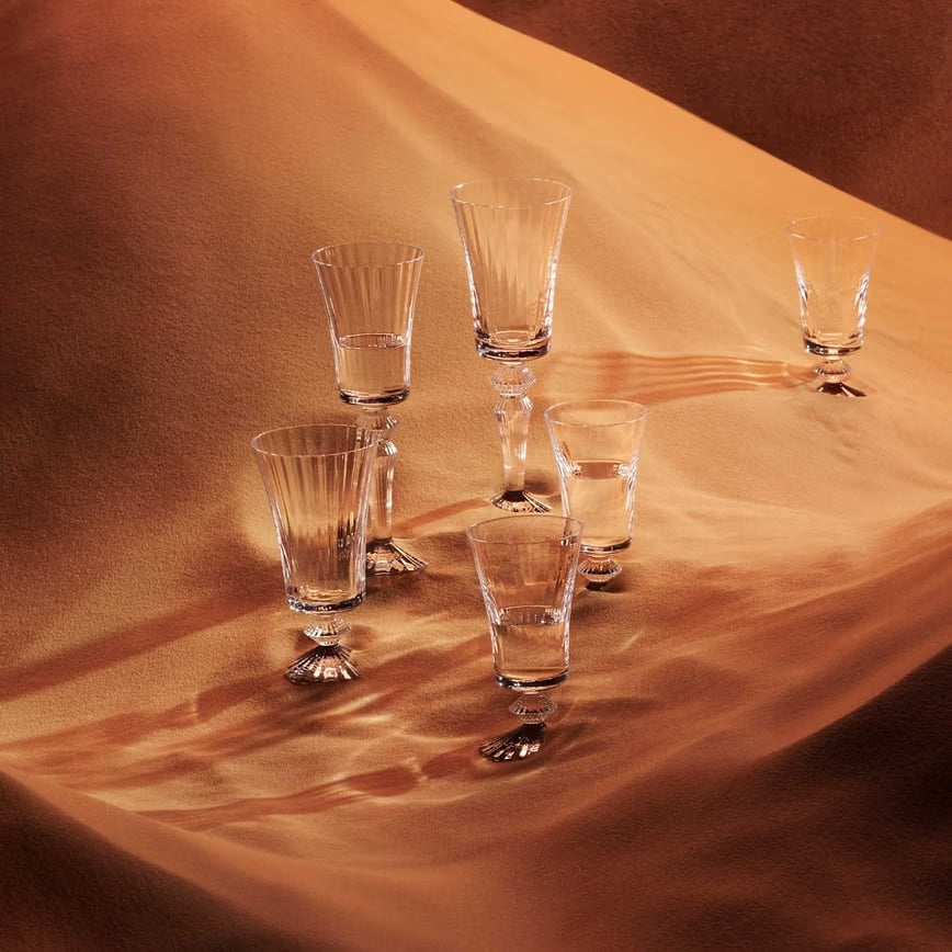 Mille Nuits Glass, L